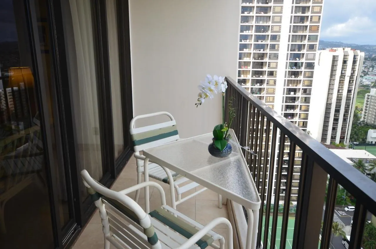 Romantic Waikiki Banyan 2513 With Ocean And Diamond Head Views And Free Parking! Honolulu 0*,  USA